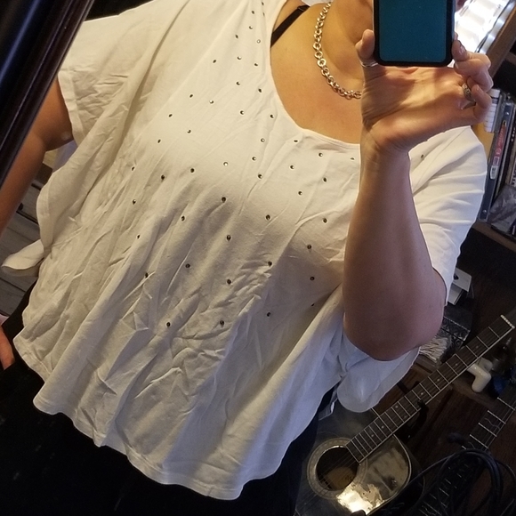 Cream colored poncho like top - Picture 3 of 5